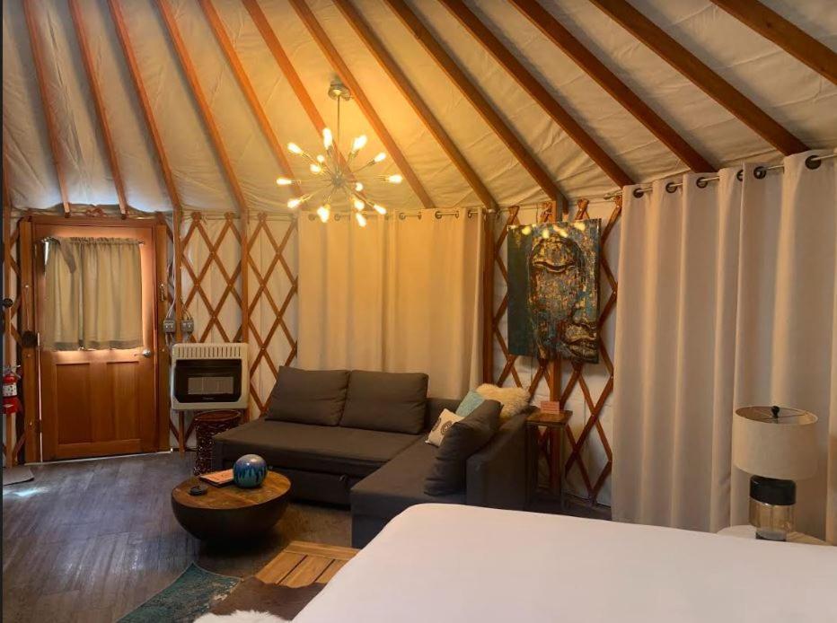 Escalante Yurts - Luxury Lodging المظهر الخارجي الصورة