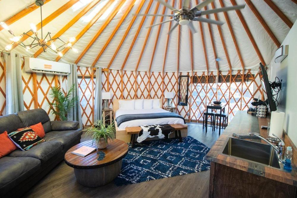 Escalante Yurts - Luxury Lodging المظهر الخارجي الصورة