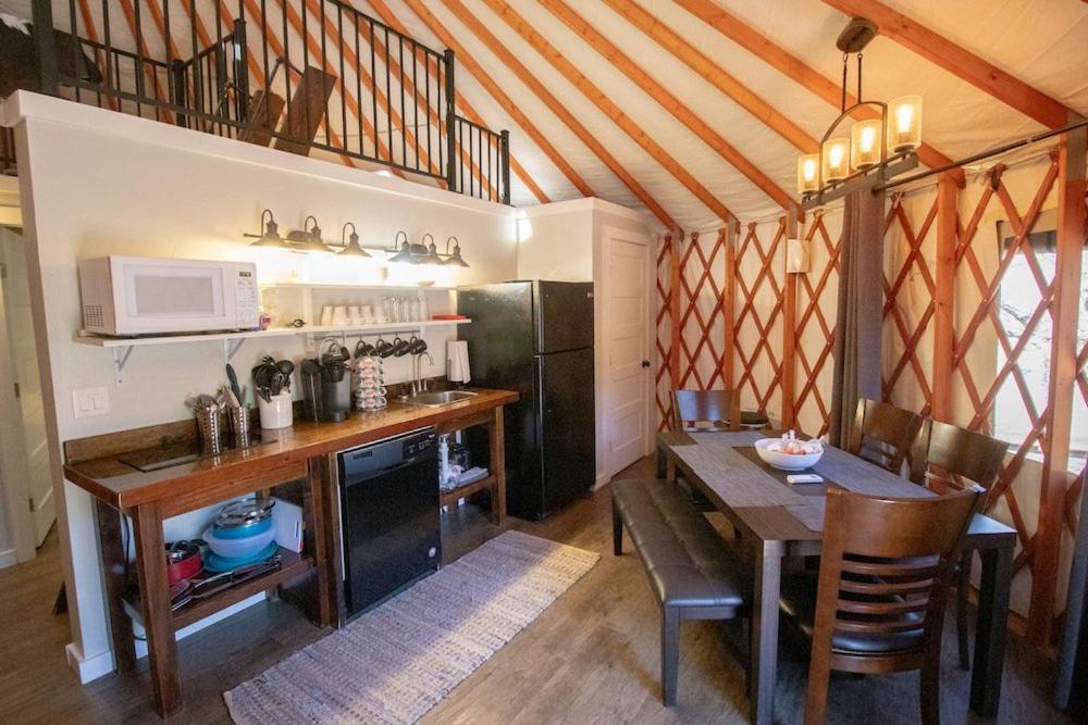 Escalante Yurts - Luxury Lodging المظهر الخارجي الصورة